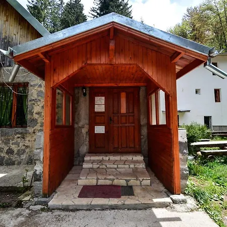 Hut Planinets Lodge Sofia